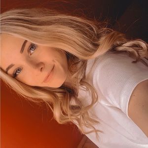 Meet your Posher, Katelyn